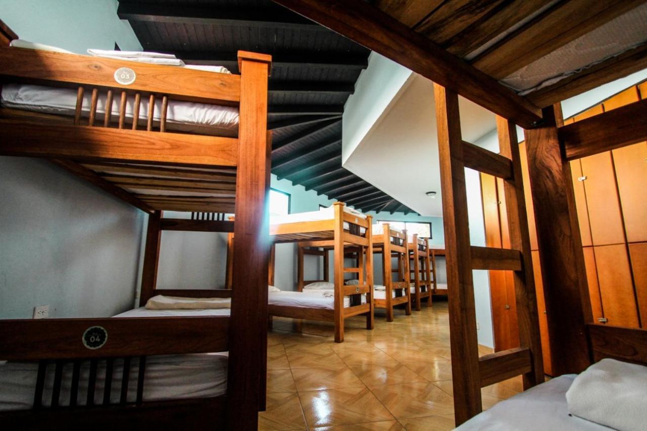 Guatapé Happy Buddha Hostel & Lodge חדר תמונה