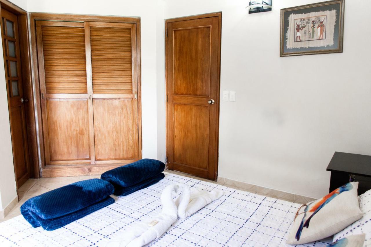Guatapé Happy Buddha Hostel & Lodge מראה חיצוני תמונה
